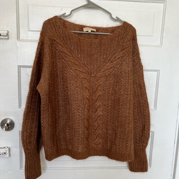 Sézane Marius Jumper in Mottled Camel - Picture 4 of 9